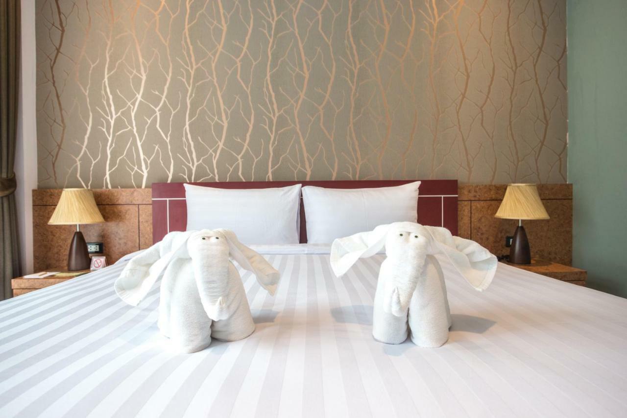 Eireann Boutique Hotel Prakhon Chai Eksteriør bilde
