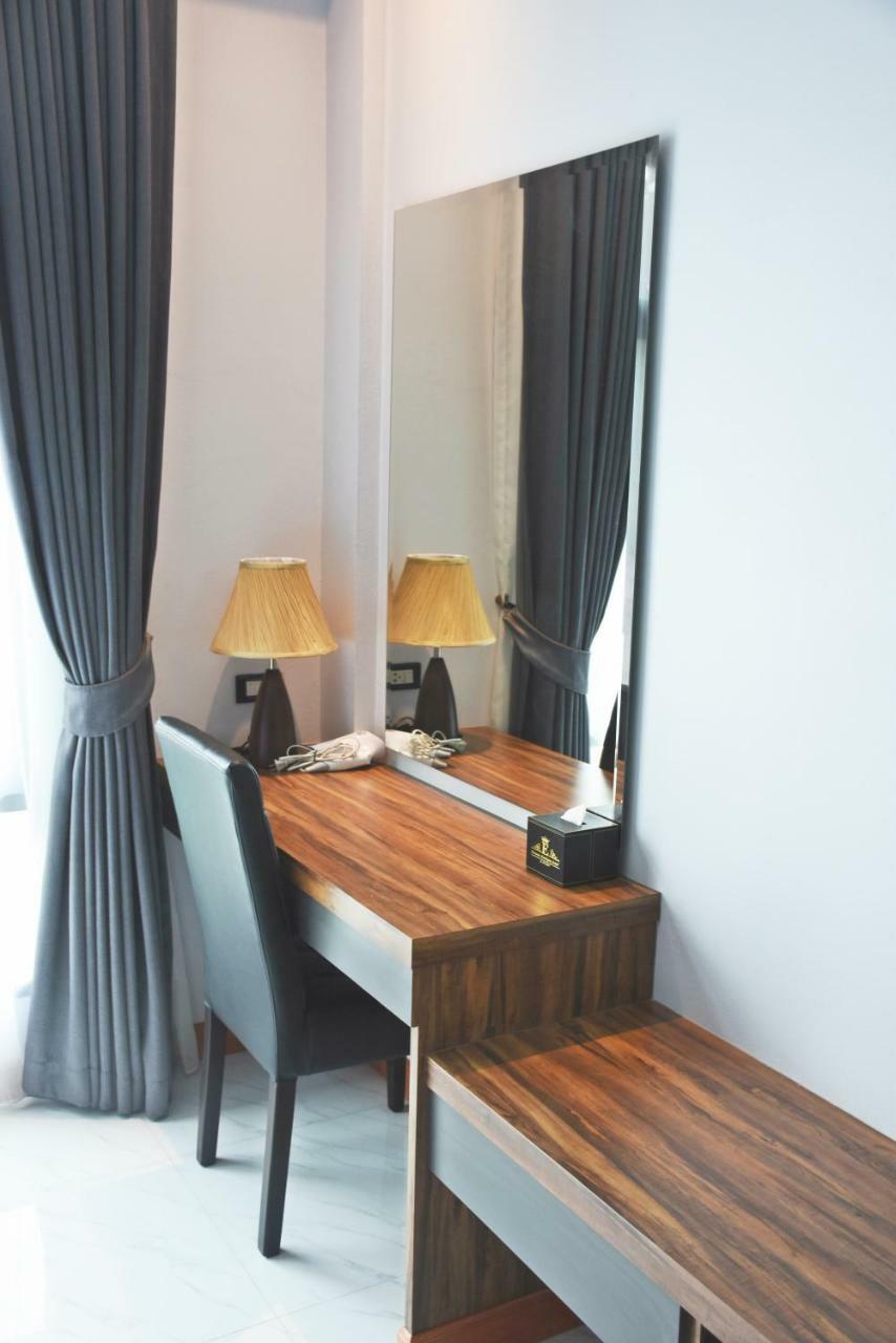 Eireann Boutique Hotel Prakhon Chai Eksteriør bilde